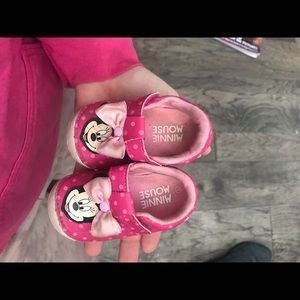 Minnie Mouse infant shoes